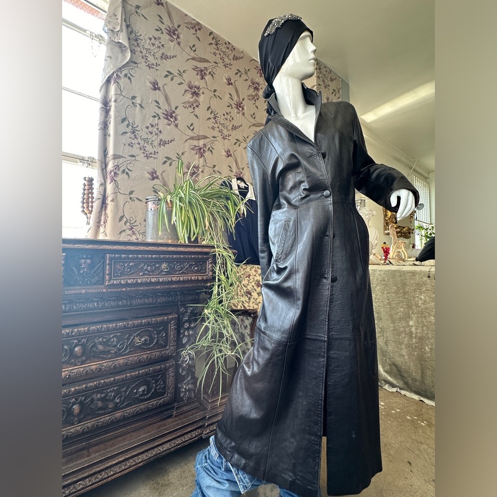 European Fine Leather Extra long Coat Almost black High Slit Back Sz 6